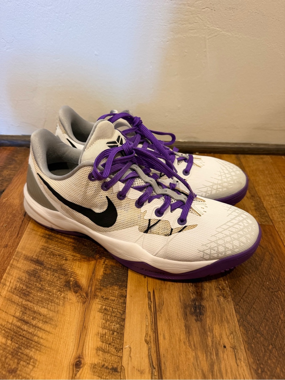 Nike Kobe Venomenom 4 Shoes Mens Size 12 635578-100 Mamba Basketball Pre Owned